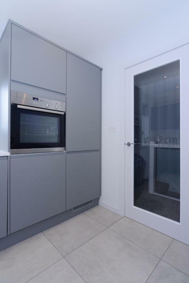 Sandbanks Road Poole Exterior photo